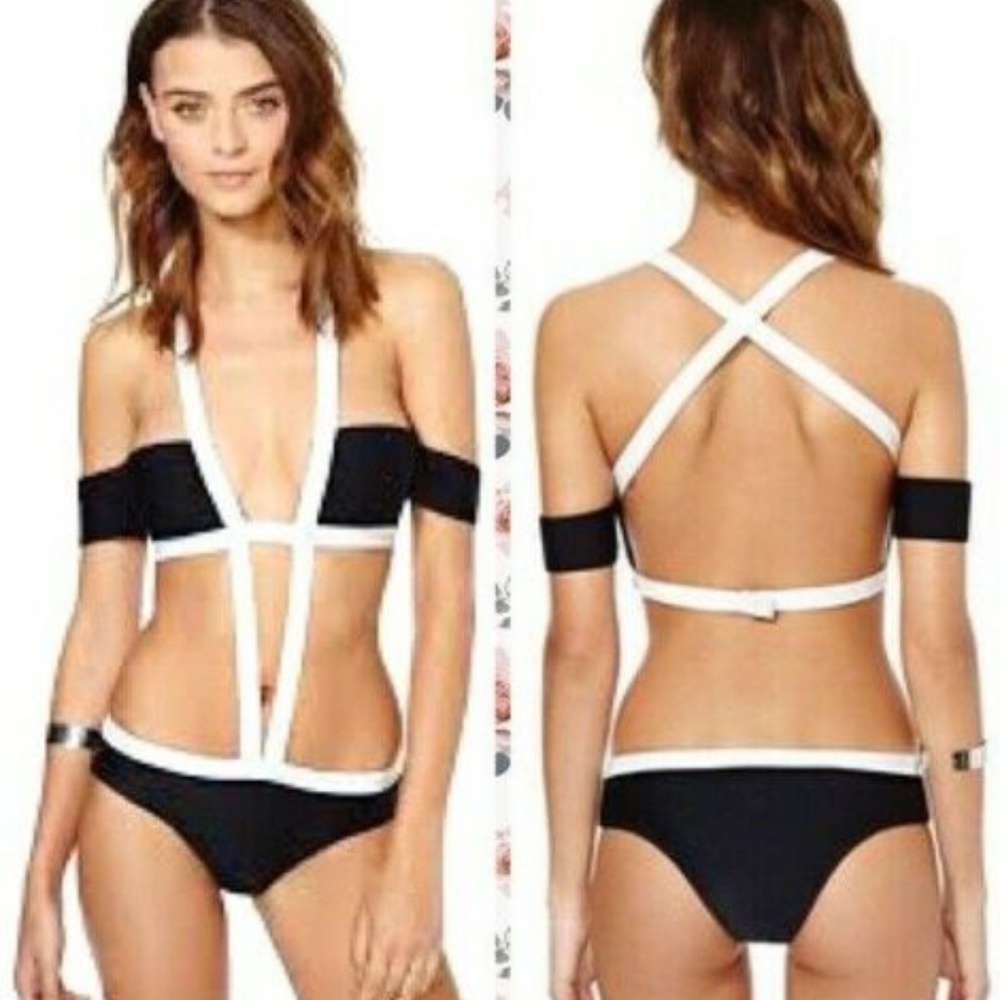 NEW NastyGal Strappy OPEN Cut Out  Black / White Swimsuit sz M